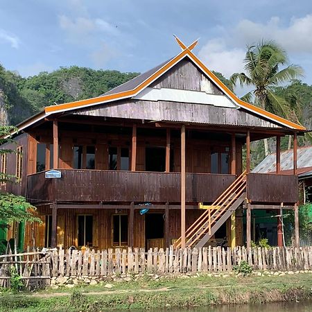 Nasrul House Homestay For Backpackers Maros Екстер'єр фото