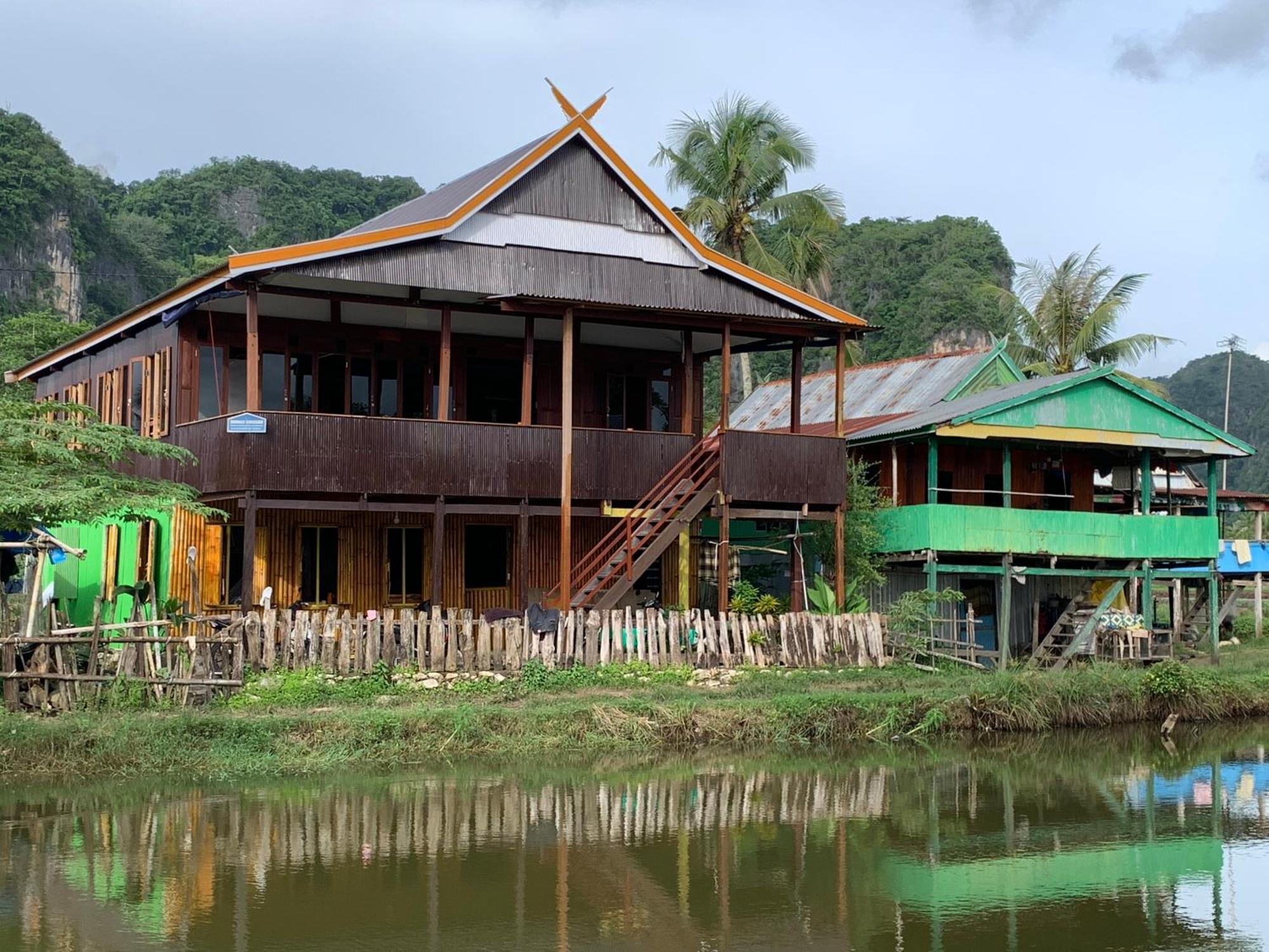 Nasrul House Homestay For Backpackers Maros Екстер'єр фото