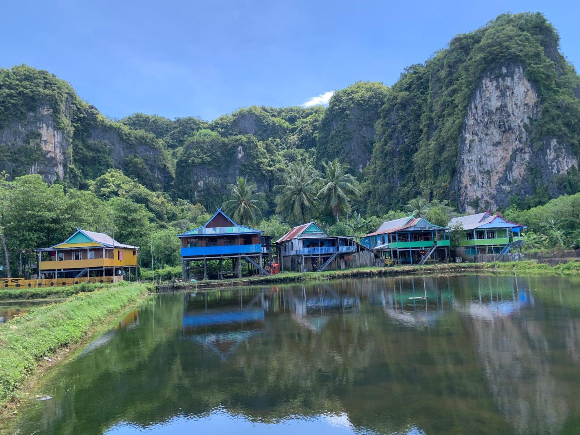 Nasrul House Homestay For Backpackers Maros Екстер'єр фото