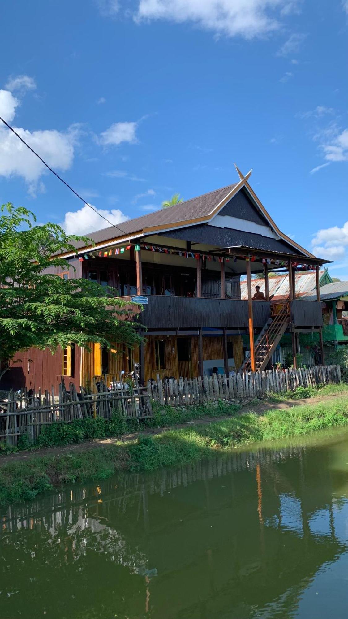 Nasrul House Homestay For Backpackers Maros Екстер'єр фото